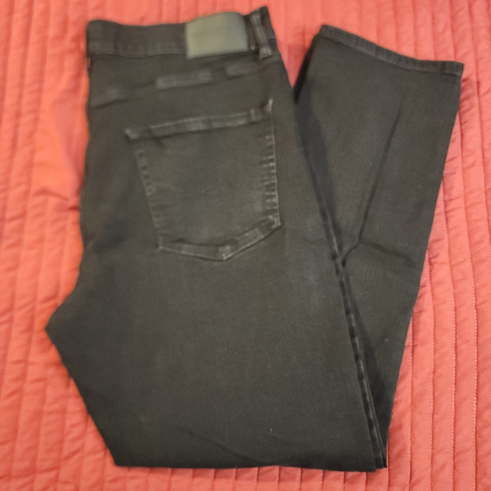 E79 Lucky Brand 410 Athletic Straight Jeans Black 38x32 Mens Denim Pants